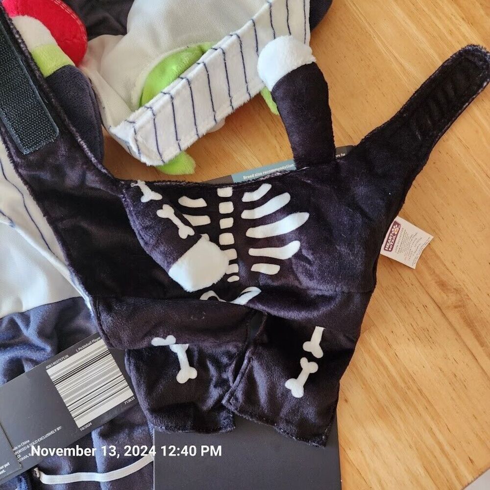 Heart to Tail Halloween Costume Small Dog 3 Large Dog 1 Total in Listing 4 NWT - Picture 11 of 11